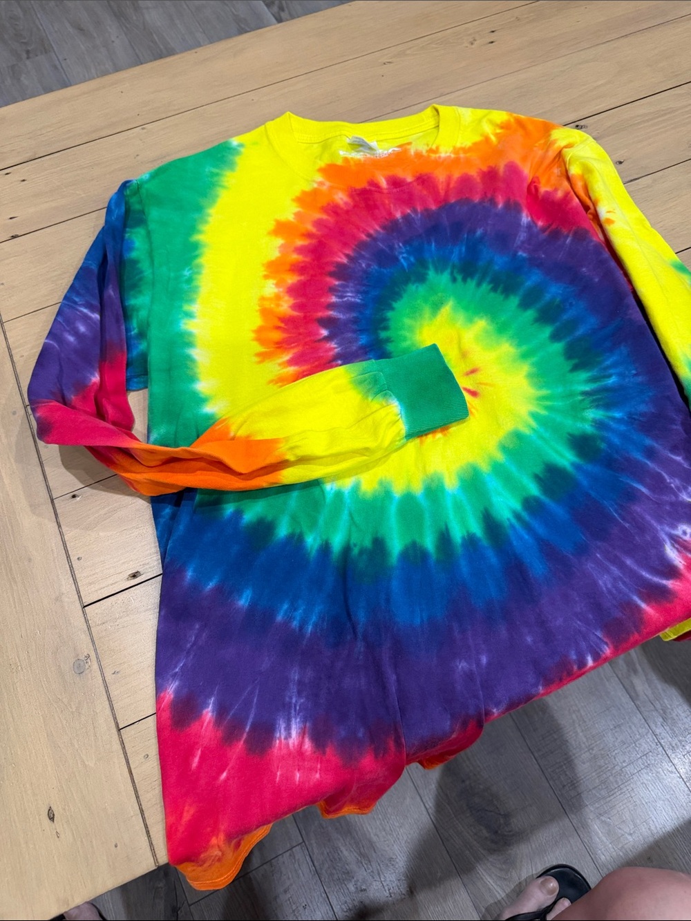 Tie-Dye Rainbow Spiral Long Sleeve Tee